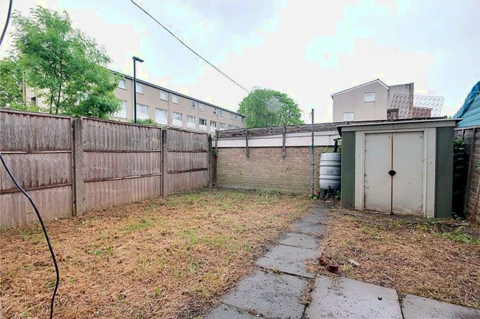 1 Bedroom Flat To Rent In Roman Way, Enfield, EN1