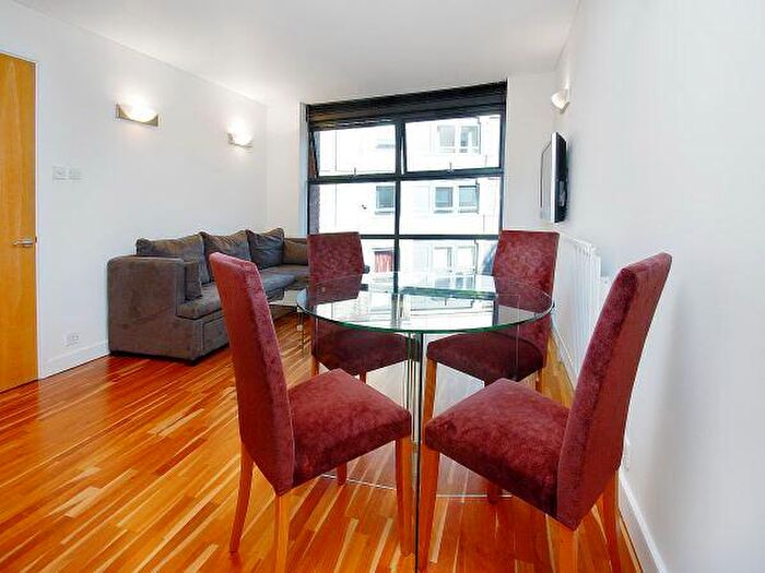2 Bedroom Apartment To Rent In Britton Street, EC1M