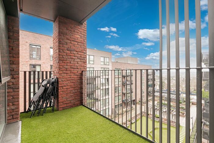 1 Bedroom Flat For Sale In Craft Court, Regal Walk, Bexleyheath, DA6