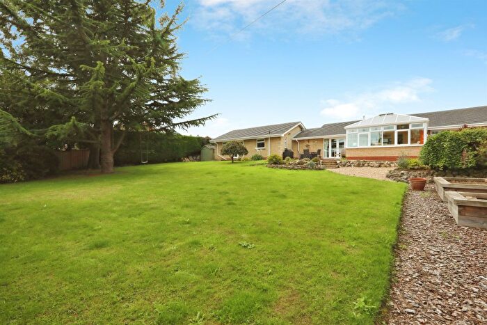 3 Bedroom Detached Bungalow For Sale In Lingodell Close, Laughton, Sheffield, S25
