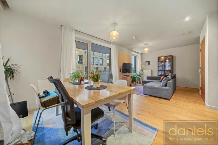 1 Bedroom Flat To Rent In Durham Wharf Drive, Brentford, TW8