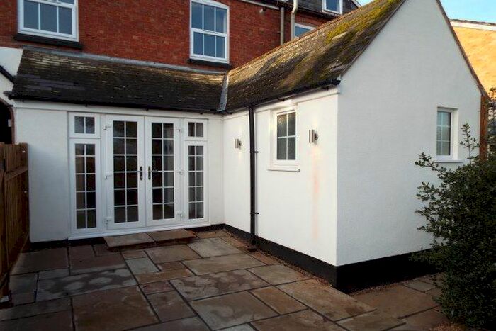 2 Bedroom Flat To Rent In Alcester Road, Studley, B80