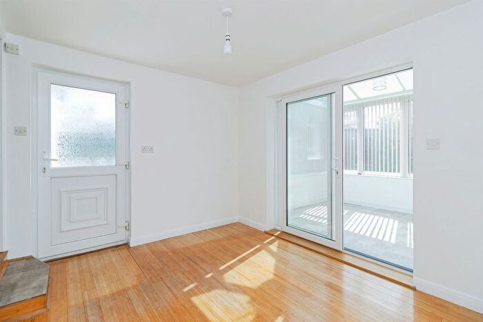 3 Bedroom Detached Bungalow For Sale In Swanborough Road, Newton Abbot, TQ12