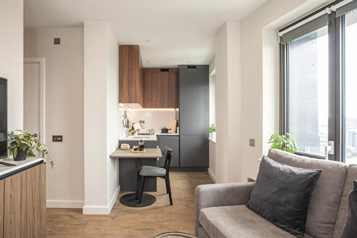 Studio To Rent In Enclave: Croydon, College Road, East Croydon, London, CR0