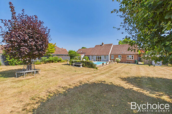 6 Bedroom Detached Bungalow For Sale In High Street, Lavenham, CO10