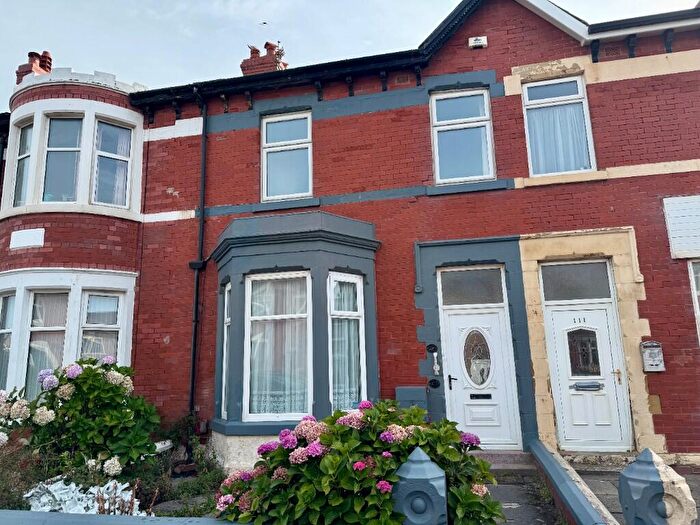 2 Bedroom Flat For Sale In Warbreck Drive, Blackpool, Lancashire, FY2