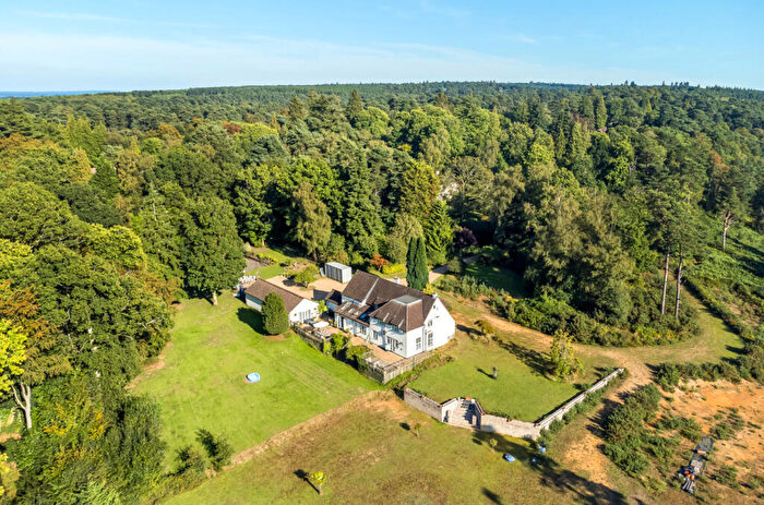 6 Bedroom Detached House For Sale In Whitmore Vale Road, Hindhead, Surrey, GU26