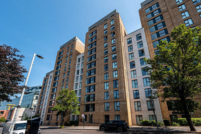 2 Bedroom Flat To Rent In Golding Lodge, Wellington Street, Woolwich, London, SE18