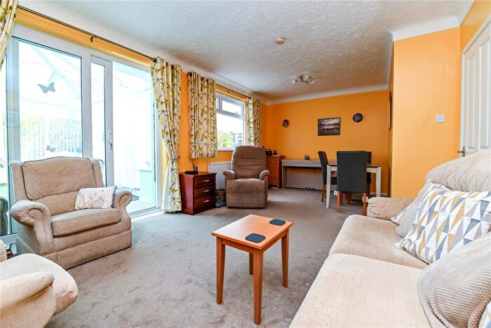 2 Bedroom Bungalow For Sale In Osborne Road, New Milton, Hampshire, BH25