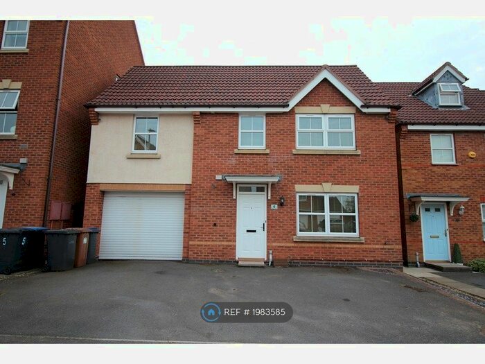 4 Bedroom Detached House To Rent In Netherley Court, Hinckley, LE10