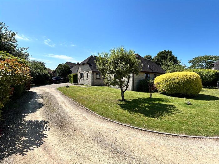 3 Bedroom Detached Bungalow To Rent In Lower Stanton St. Quintin, Chippenham, SN14