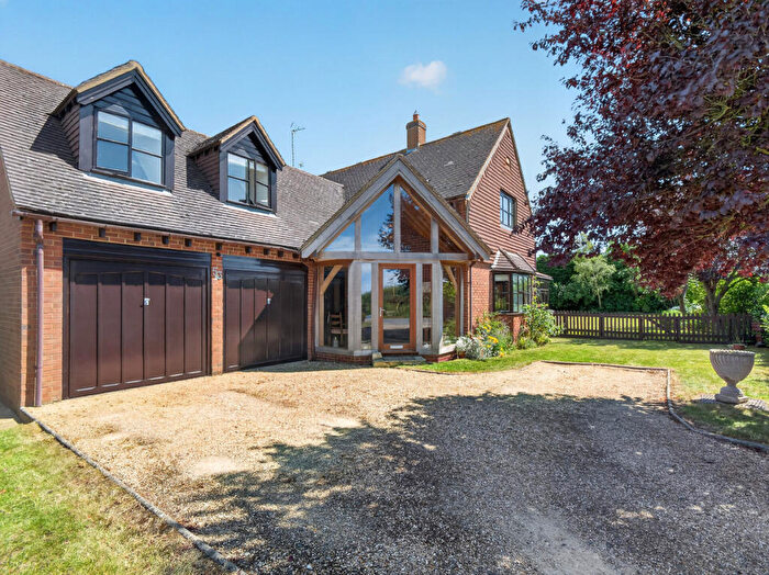 4 Bedroom Detached House For Sale In Portway North Marston Buckingham, Buckinghamshire, MK18