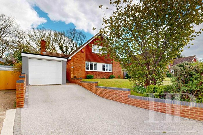 4 Bedroom Detached House For Sale In The Millbank, Crawley, RH11