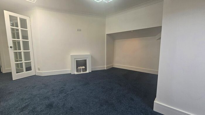 2 Bedroom Flat To Rent In Higher Erith Road, Torquay, TQ1