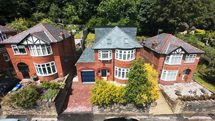 4 Bedroom Detached House For Sale In Carrhill Road, Mossley, OL5