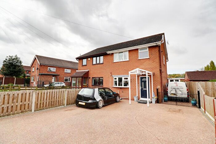 3 Bedroom Semi-Detached House For Sale In Battle Green, Epworth, North Lincolnshire, DN9