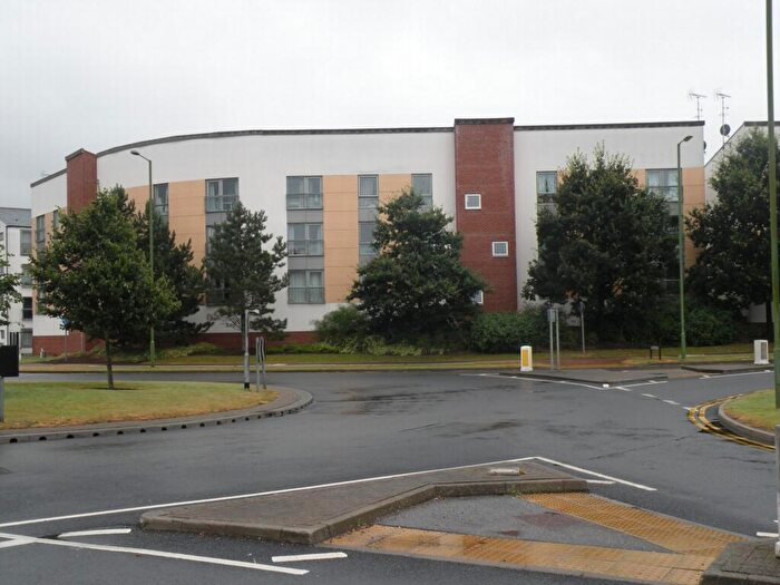 3 Bedroom Apartment To Rent In Aviation Ave, Hatfield, AL10