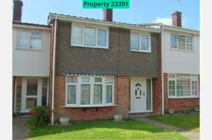 3 Bedroom Terraced House To Rent In Parklands Way, Galleywood, Chelmsford, CM2