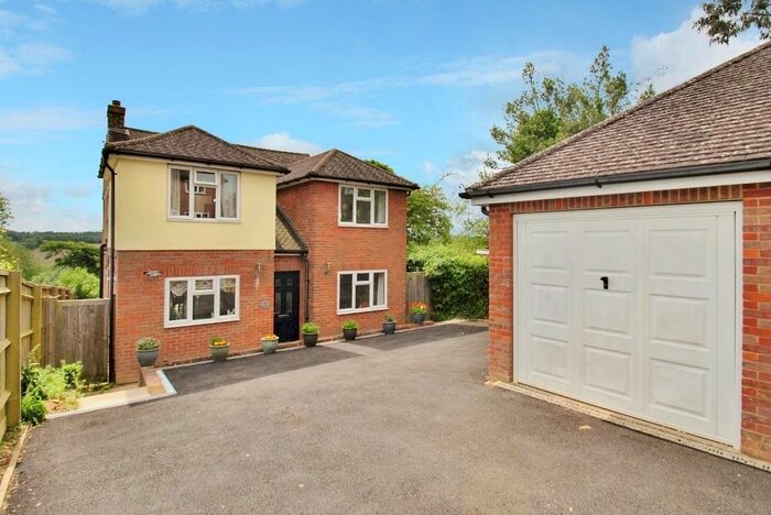 4 Bedroom Detached House To Rent In Chartridge Lane, Chesham, Buckinghamshire HP5