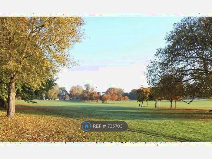 2 Bedroom Flat To Rent In Frome House, London, SE15