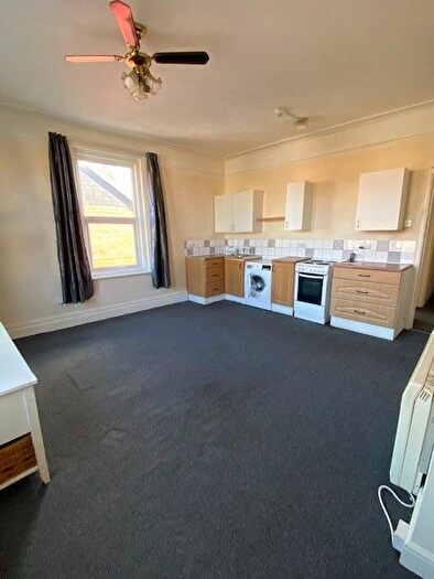 1 Bedroom Flat To Rent In Elwyn Road, Bournemouth, BH1