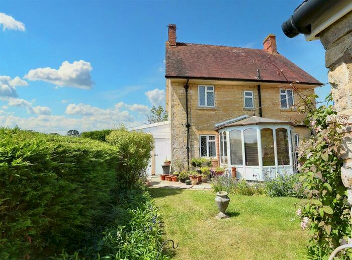 3 Bedroom Cottage For Sale In Shave Lane, Todber, Sturminster Newton, DT10