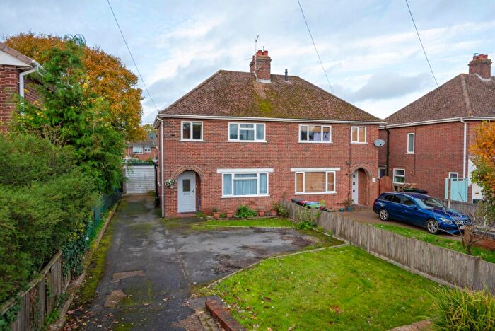 3 Bedroom Semi Detached House For Sale In Rough Common Road, Rough Common, CT2