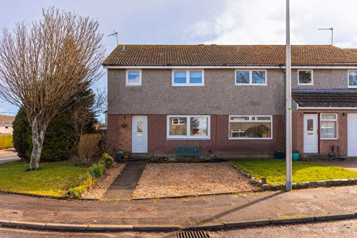 3 Bedroom Semi-detached Villa For Sale In Baberton Mains Wood, Edinburgh, EH14