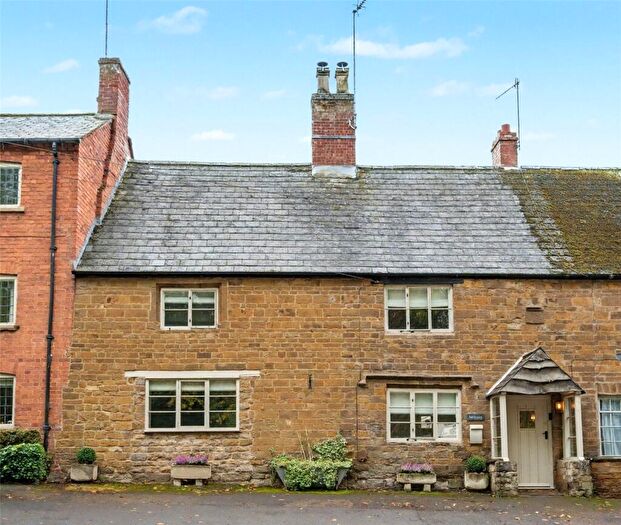 2 Bedroom Terraced House For Sale In High Street, Lower Brailes, Banbury, Warwickshire, OX15