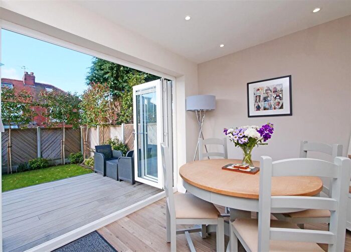 3 Bedroom Semi-Detached House For Sale In White House Rise, York, YO24