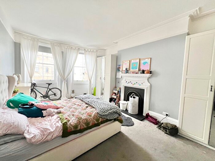 2 Bedroom Flat To Rent In Chesham Place, Brighton, BN2