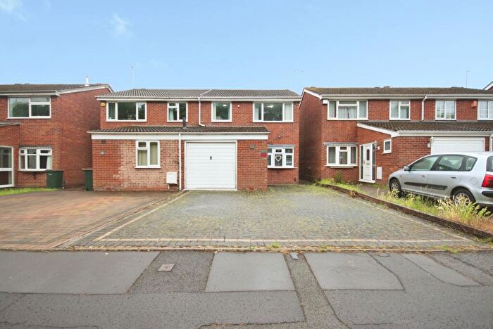 3 Bedroom Semi Detached House For Sale In Dorchester Way, Coventry, West Midlands, CV2
