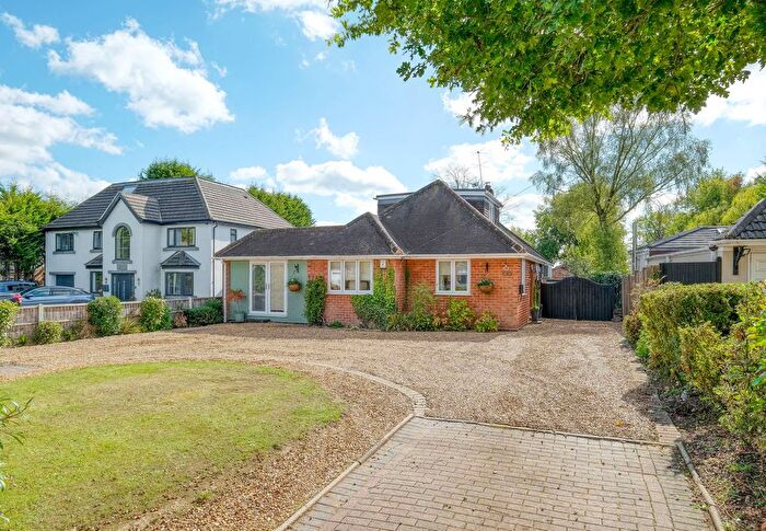 4 Bedroom Detached House For Sale In Barkers Lane, Wythall, B47