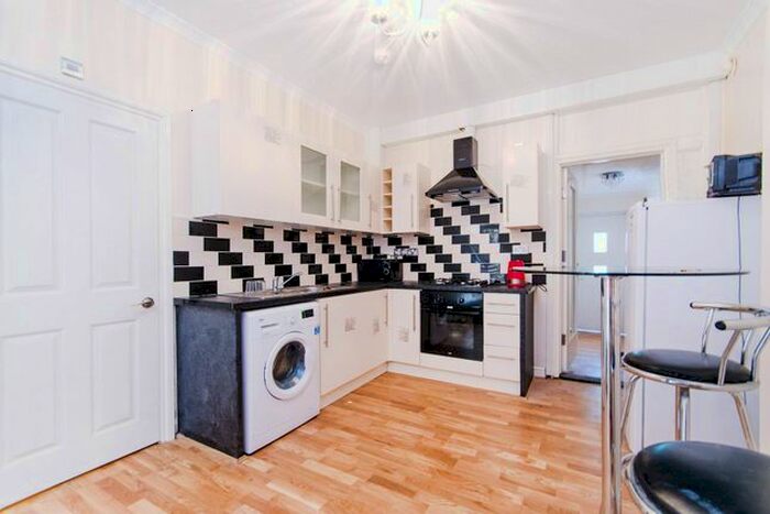 3 Bedroom Flat To Rent In Bessborough Road, Harrow, HA1