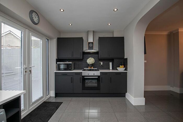 3 Bedroom Terraced House For Sale In Caeglas Avenue, Rumney, CF3