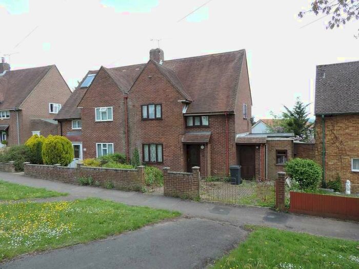 5 Bedroom Semi-Detached House To Rent In Minden Way, Winchester, SO22