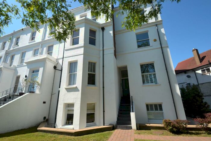 1 Bedroom Flat To Rent In Hervey Road, Blackheath, SE3