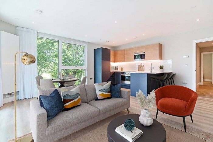 2 Bedroom Flat To Rent In Grinstead Road(Neptune Wharf), Canary Wharf, SE8