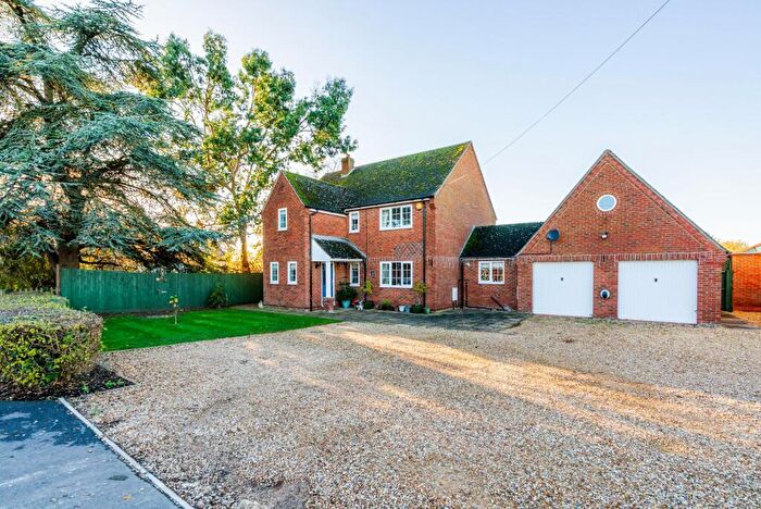 4 Bedroom Detached House For Sale In High Street, Offord Cluny, PE19