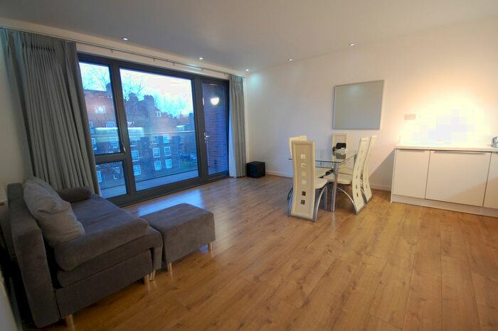 1 Bedroom Flat To Rent In Stewarts Road, London, SW8