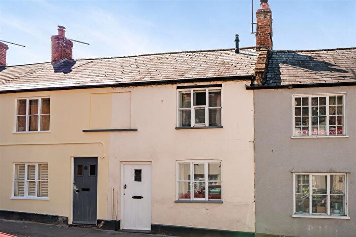 2 Bedroom Terraced House For Sale In East Street, Ilminster, TA19