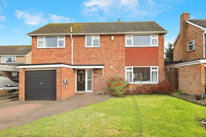 4 Bedroom Detached House For Sale In The Orchard, Wolverhampton, WV7