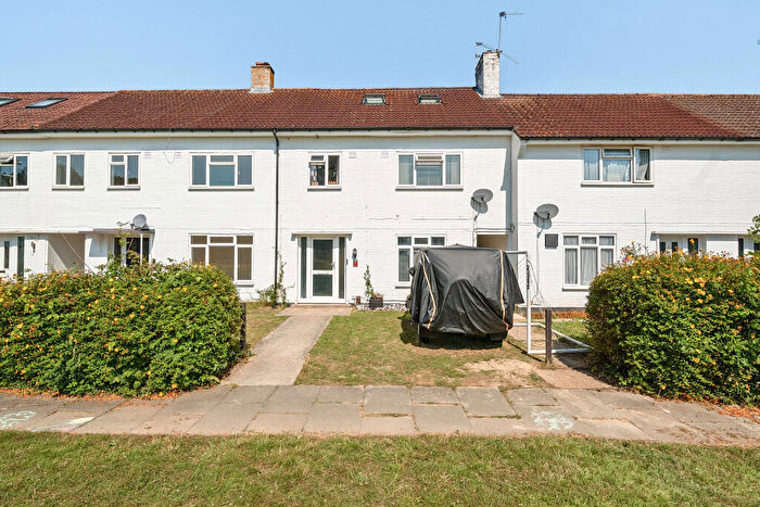 4 Bedroom House To Rent In Kites Close, Crawley, RH11