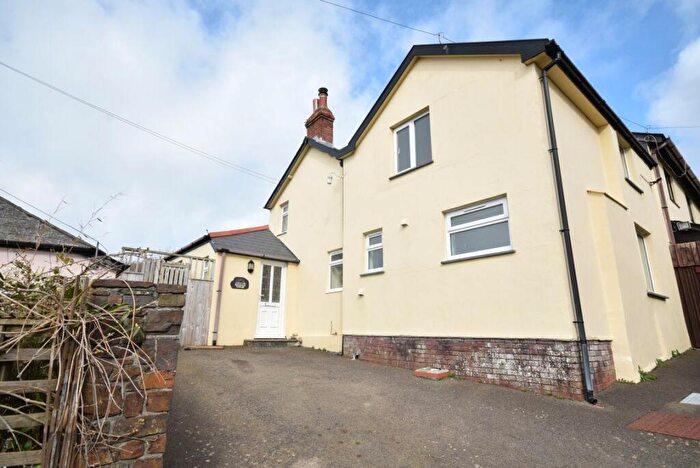 2 Bedroom House To Rent In South Lane, Hartland, Bideford, EX39