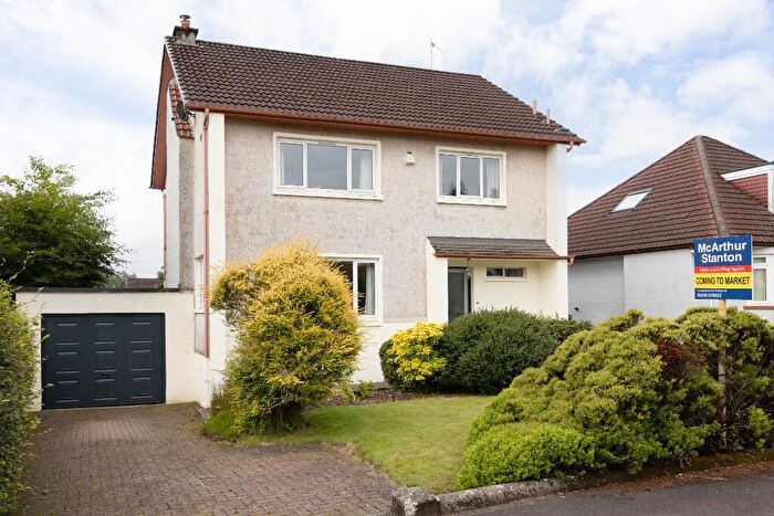4 Bedroom Detached House For Sale In Douglas Drive East, Helensburgh, Dunbartonshire, G84