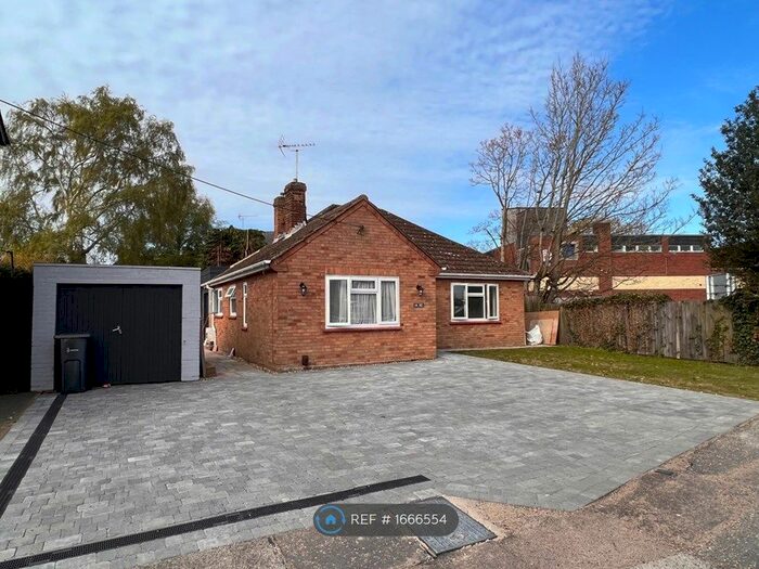 4 Bedroom Bungalow To Rent In Chapel Road, Stanway, Colchester, CO3