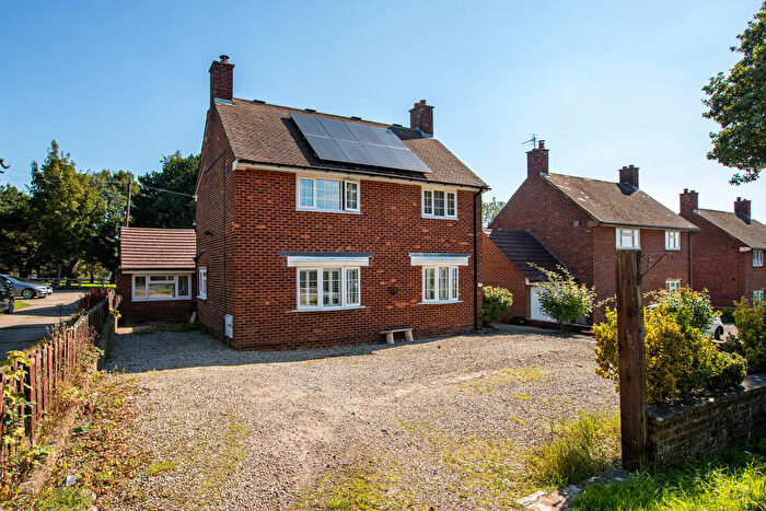4 Bedroom Detached House For Sale In Richmond Road, Catterick Garrison, DL9