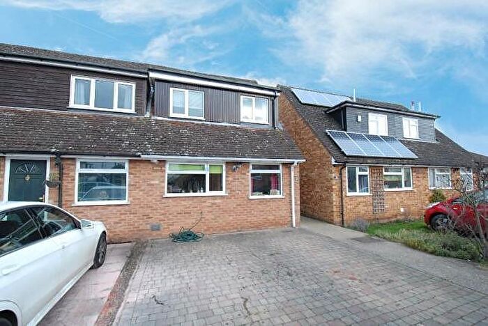 2 Bedroom House To Rent In Berners Close, Slough, Berkshire, SL1