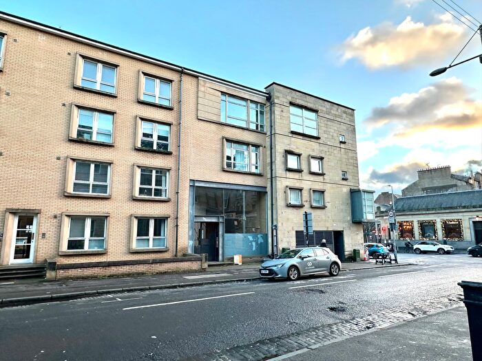 2 Bedroom Flat To Rent In Belmont Street, Glasgow, G12