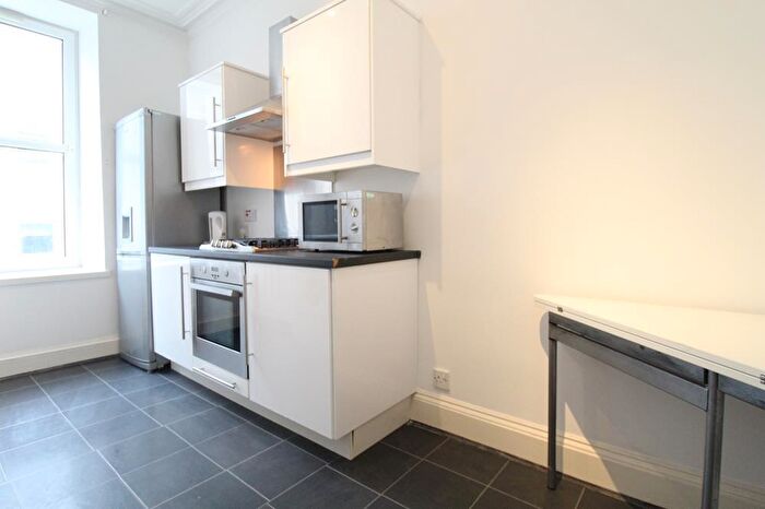 1 Bedroom Flat To Rent In Fraser Street, First Floor Left, AB25
